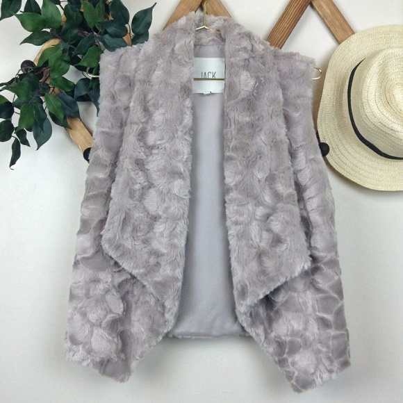 Jack by BB Dakota Jackets & Blazers - Jack by BB Dakota Stanic Faux Fur Open Vest